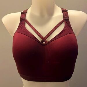34DDD Victorias Secret Sport , sport bra
New without tags